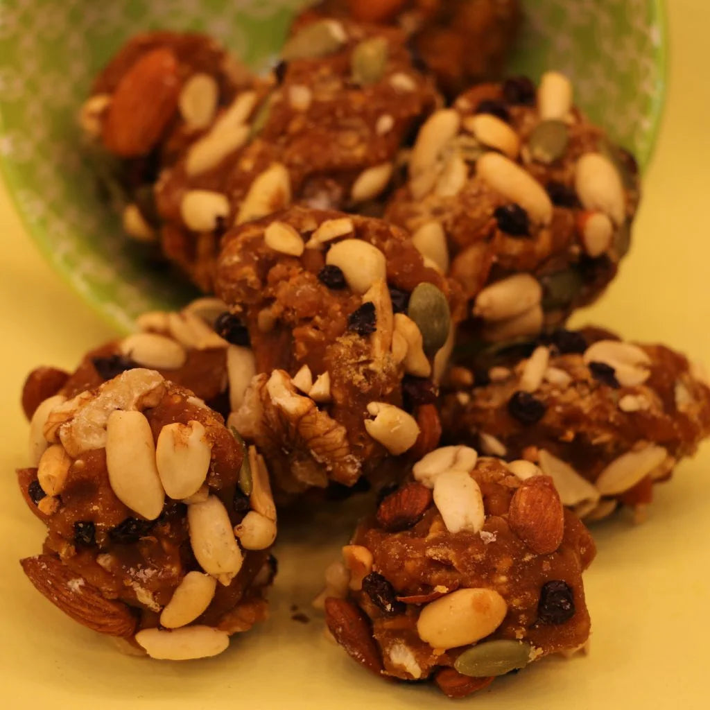 Organic Gur With Nuts ( Mewa Wala Gur)