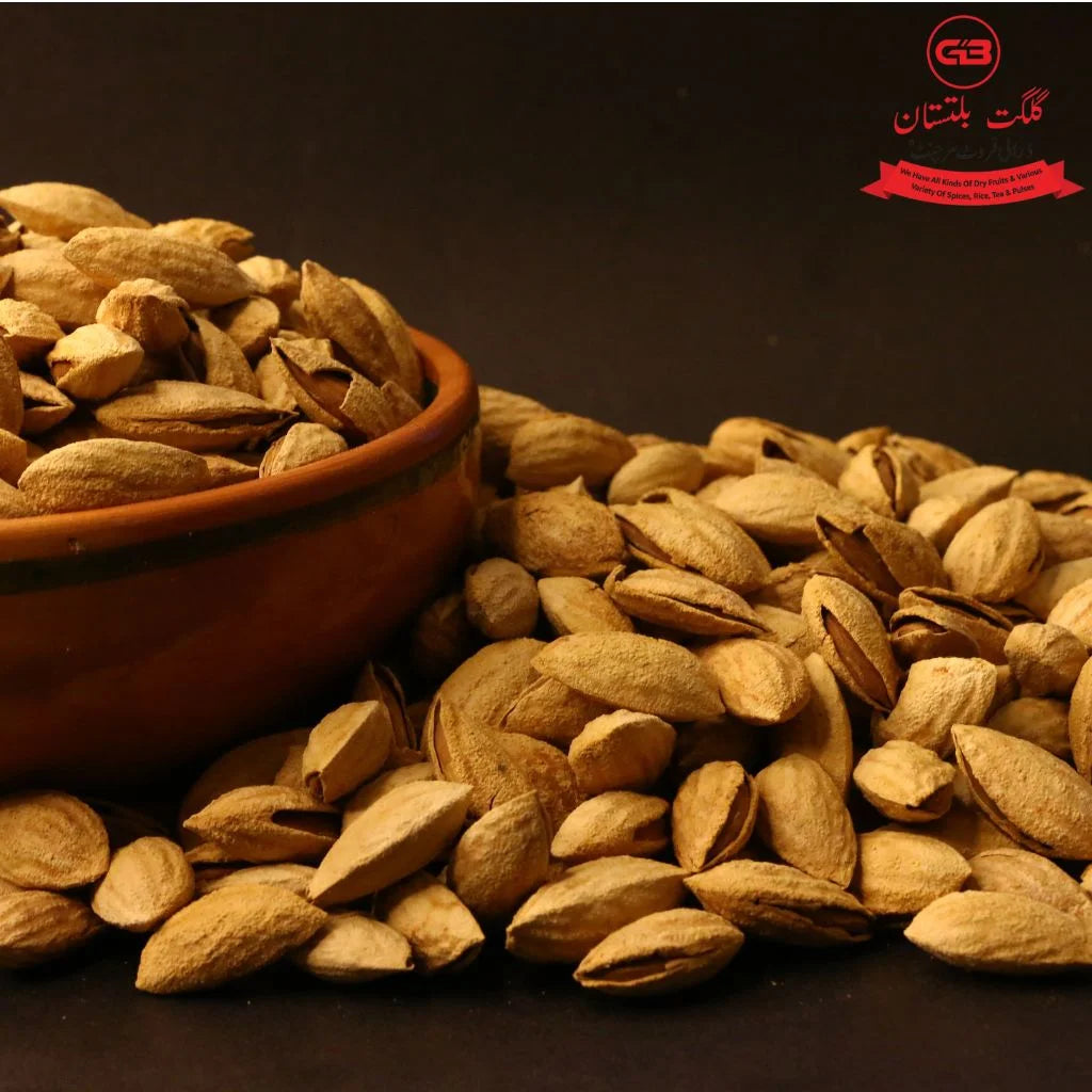 Badam Mongphli (Almond)