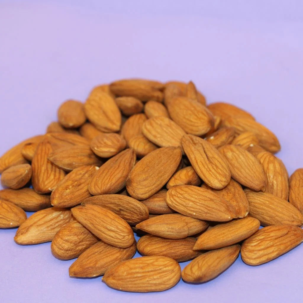 Kalmi Badam Giri (Amonds)
