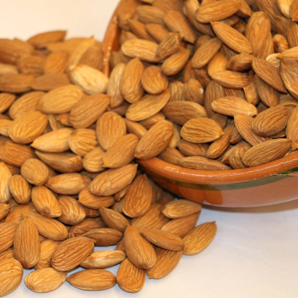 Badam Kagzi Giri (Almond)